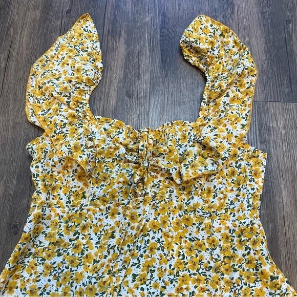 NWT Women’s Mustard Yellow Off Shoulders Floral Fit and Flare Mini Dress Size XS - Picture 7 of 9